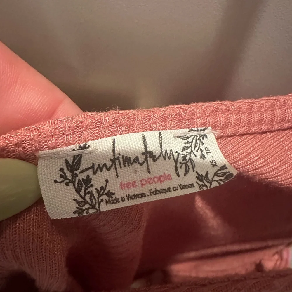 Free People Pink Tank - Picture 3 of 3